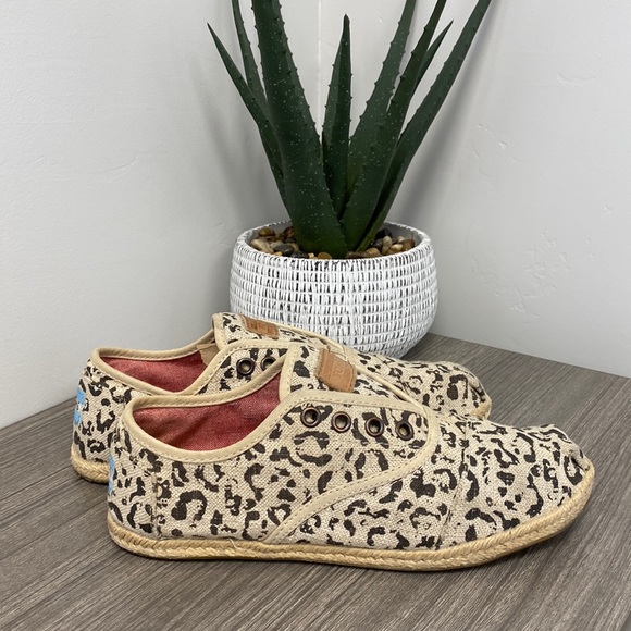 TOMS Brown Snow Leopard Classic Cordones size W6 - Picture 2 of 9